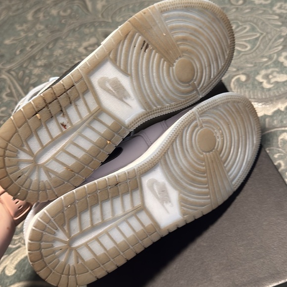 7Y Air Jordan MID SE (GS) - Picture 6 of 8